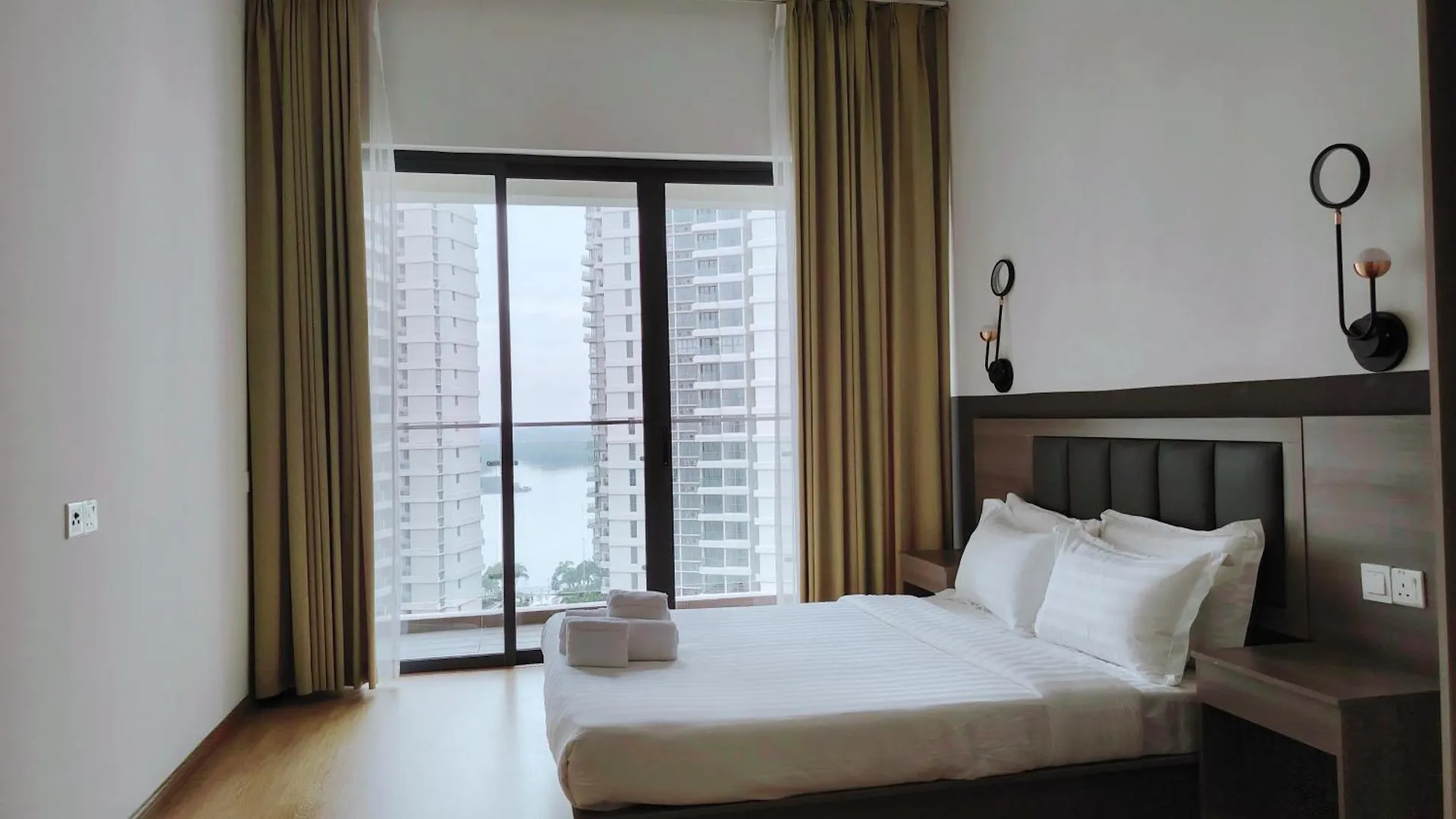 Deluxe 3 Bedroom Garden View Johor Bahru 0*,